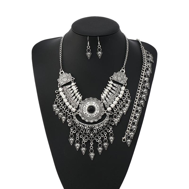New 3-Piece Set Ethnic Retro Tassel Jewelry Set Sweater Chain Collar Chain Necklace Earrings Bracelet for Women