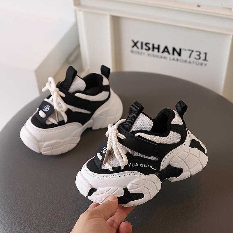 

Детские кроссовки на шнуровке с противоскользящим покрытием для мальчиков и девочек 2025 года — тренд весны/осени Size 21, 13.5CM