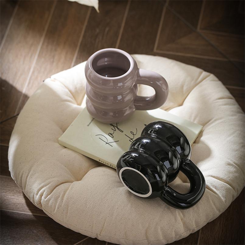 Söt Mugg i Keramik med Donutmotiv, Nordisk Stil, Kreativ, Stor Kapacitet, Kaffekopp, Enkel Vattenkopp för Par, Mörk Färg