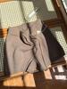 Graue A-Linien-Strickshorts im koreanischen Stil für Damen – Elastischer Bund, Weiter Beinschnitt, Hüftbetont, Schlankmachend, Perfekt für Herbst & Winter