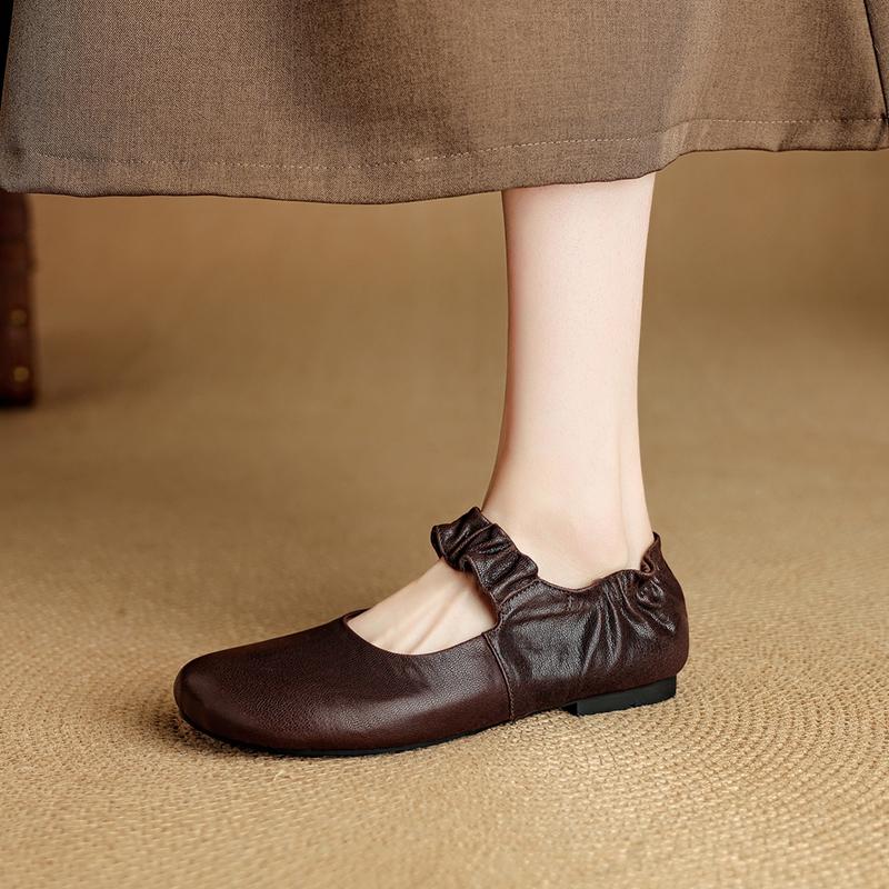 Fashion Women's new leather sheepskin round head buckle, soft and comfortable, pleated low heel retro Mary Jane single shoe