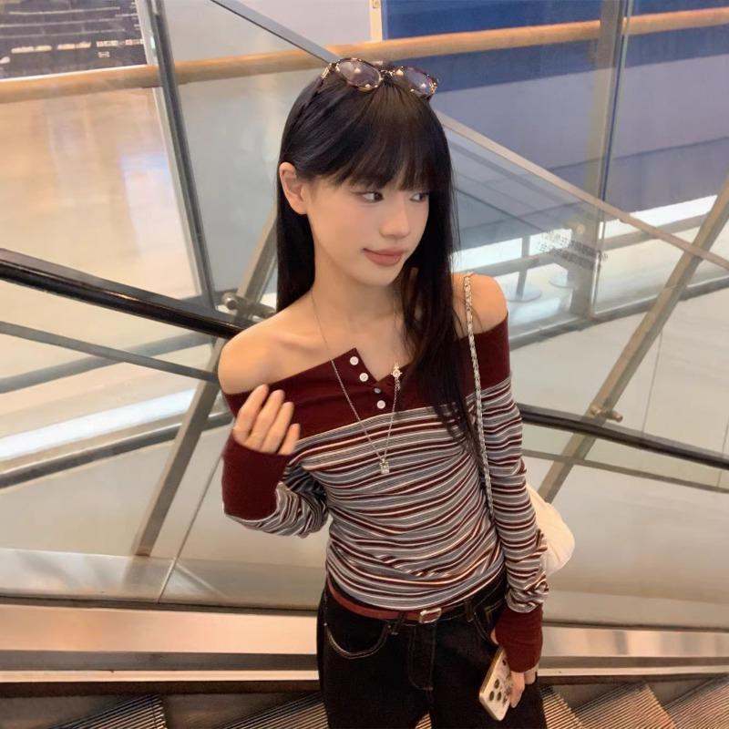 Temperament Contrast Striped Long-sleeved T-shirt for Women Spring New Slim Design One-shoulder Top