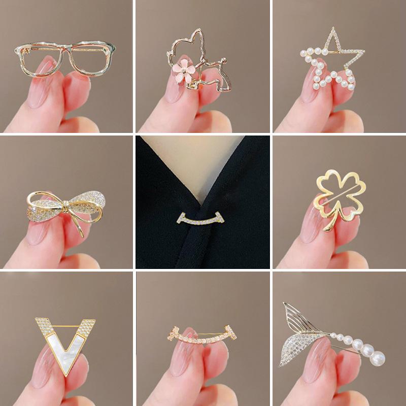 Opal Flash Diamond Bow Small Brooch Versatile Temperament Pin Anti-Light Artifact Fixed Clothes Suit Collar Pin