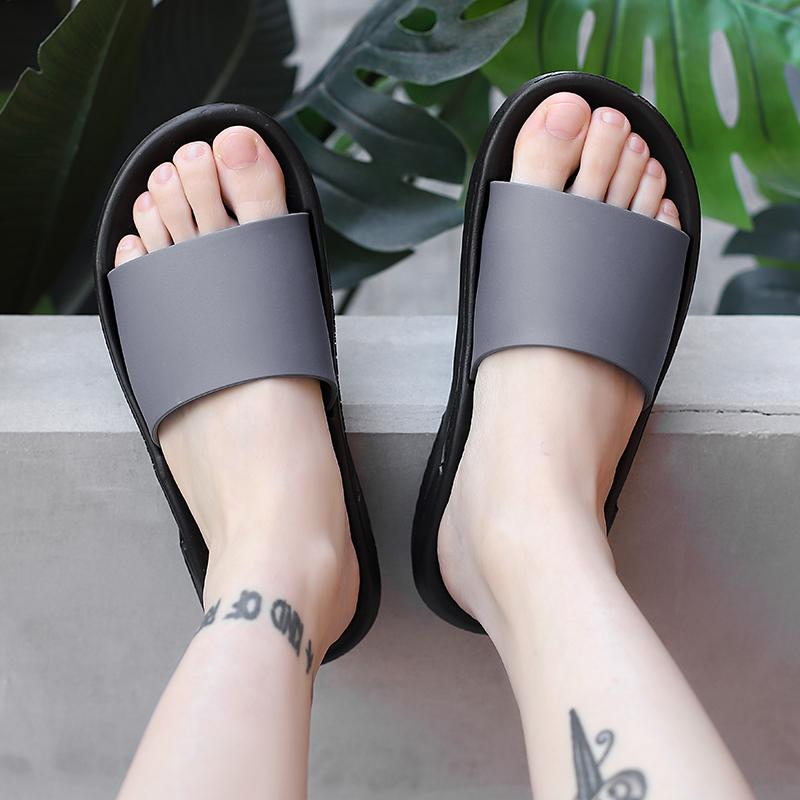 Men's Sandals Summer Outdoor Slippers Ultra-light Soft Sports Slippers Trend Flip Flops