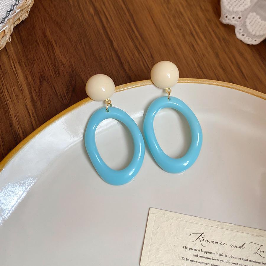 

Серьги-подвески овальной формы из смолы с серебряной иглой, простые темпераментные серьги в стиле ins, нишевые серьги для личности, высококлассные серьги