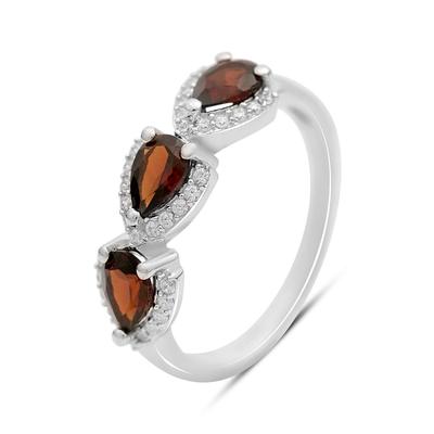 Silver Ring with Natural Garnet, Item Weight 2.64 G (2204176)