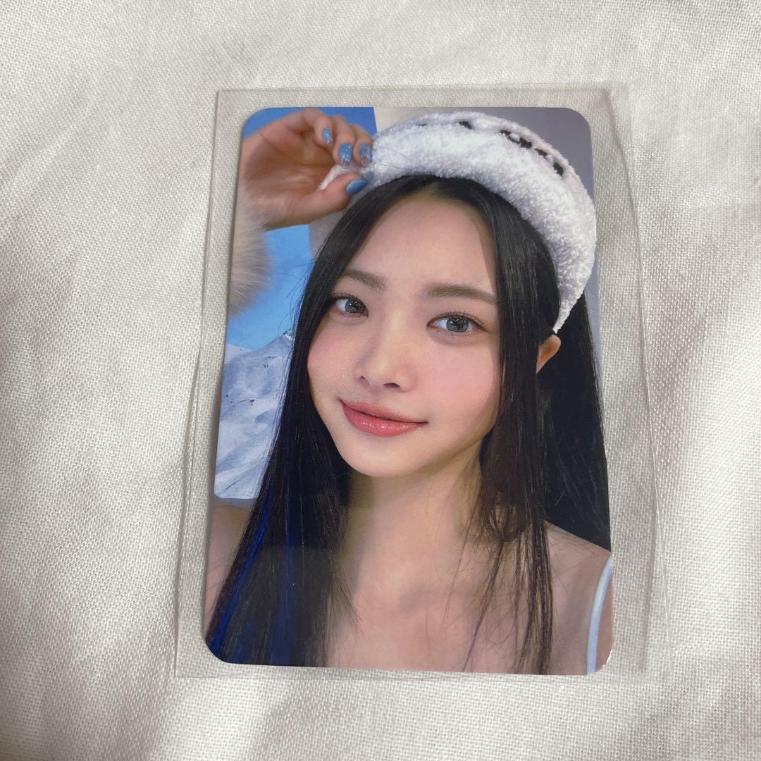 

[USED] LE SSERAFIM MusicKorea Autograph Session Yongtong Eunchae