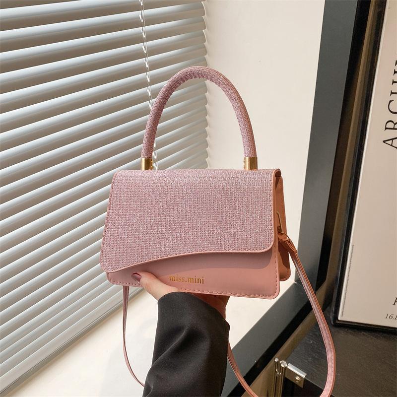 

Сумка премиум-класса с темпераментом, новая универсальная маленькая квадратная сумка для поездок на работу, повседневная наплечная сумка-мессенджер розовый