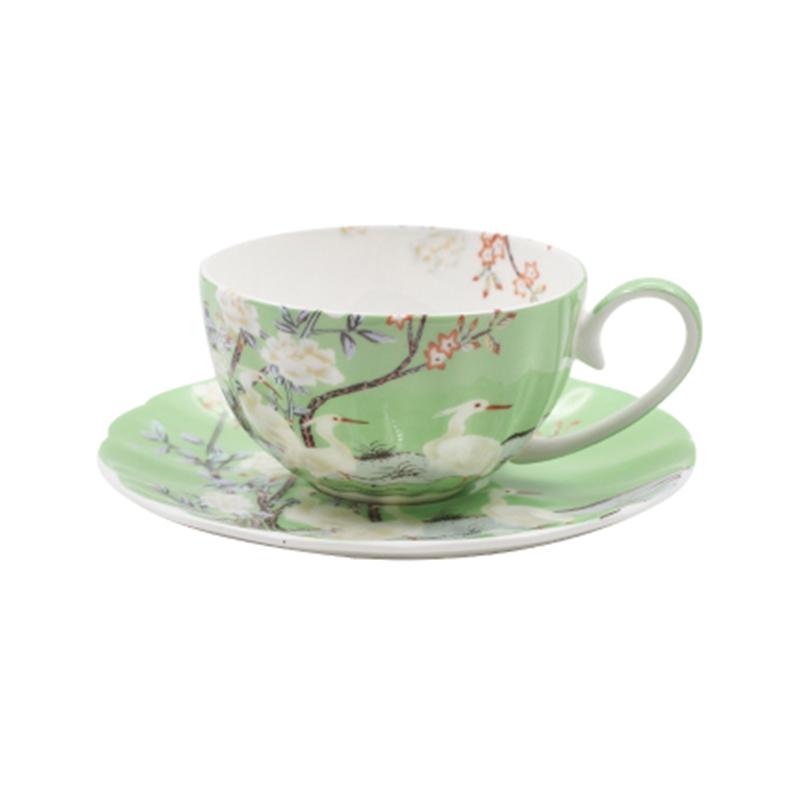 Sada šálků a podšálků na kávu v britském stylu Porcelánové odpolední čajové soupravy Luxusní dárkové kostky Čína Kavárna Svatební dekorace Nádobí