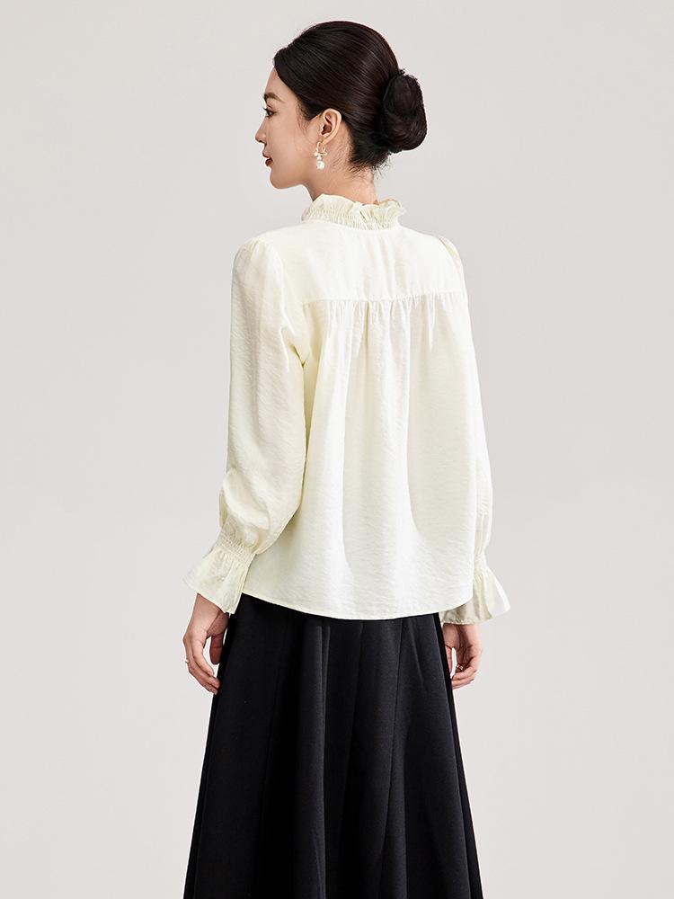 Nanyou Hofstil Tencel-Hemd: Damen Elegantes Krepp-Gefühl, Holzohr-Rand, Stehkragen, Frühlings-Oberteil