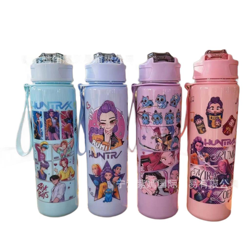 750 ml Wasserflasche Cartoon K-Pop Dämonenjäger Bedruckt Große Kapazität Trinkbecher Tragbar Outdoor-Sport Wasserbecher Kinder Geschenk