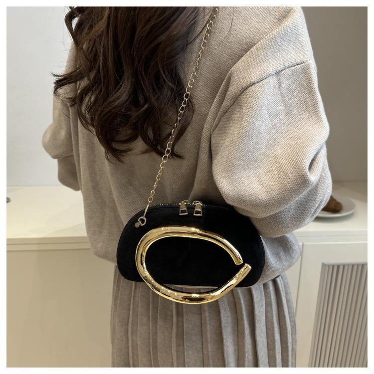 Retro Metallgriff Runde Kunstleder Clutch Tasche Vintage Kette Umhängetasche für Damen