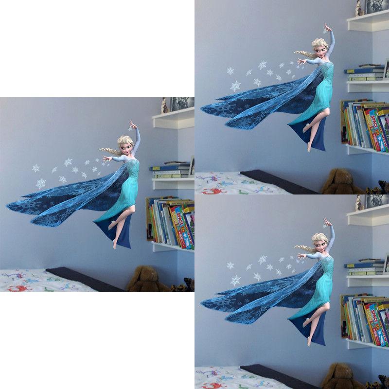 Nalepka na zeď Ledové princezny z živého PVC materiálu pro dekoraci dívčího pokoje