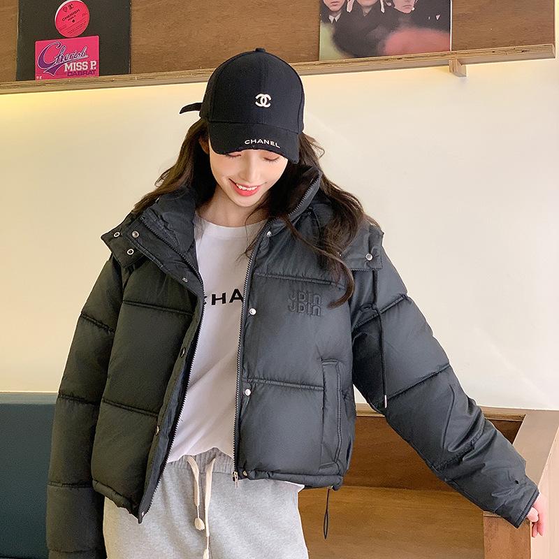 Padded women's short hooded jacket 2025 new winter thickened design padded jacket