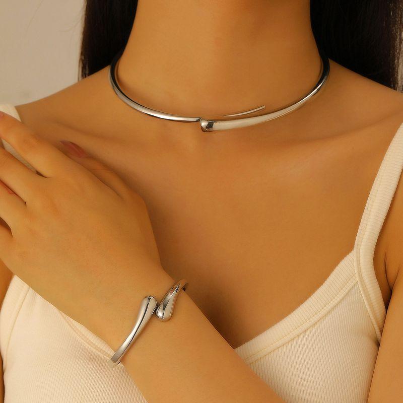 European and American Cross-Border Personalized Geometric Metal Glossy Spring Open Choker Bracelet for Women Punk Simple Necklace Choker