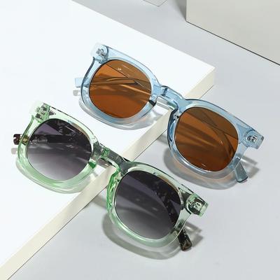 Retro Small Square Sunglasses Women Fashion Gradient Gray Tea Shades UV400 Men Rivets Trending Punk Sun Glasses