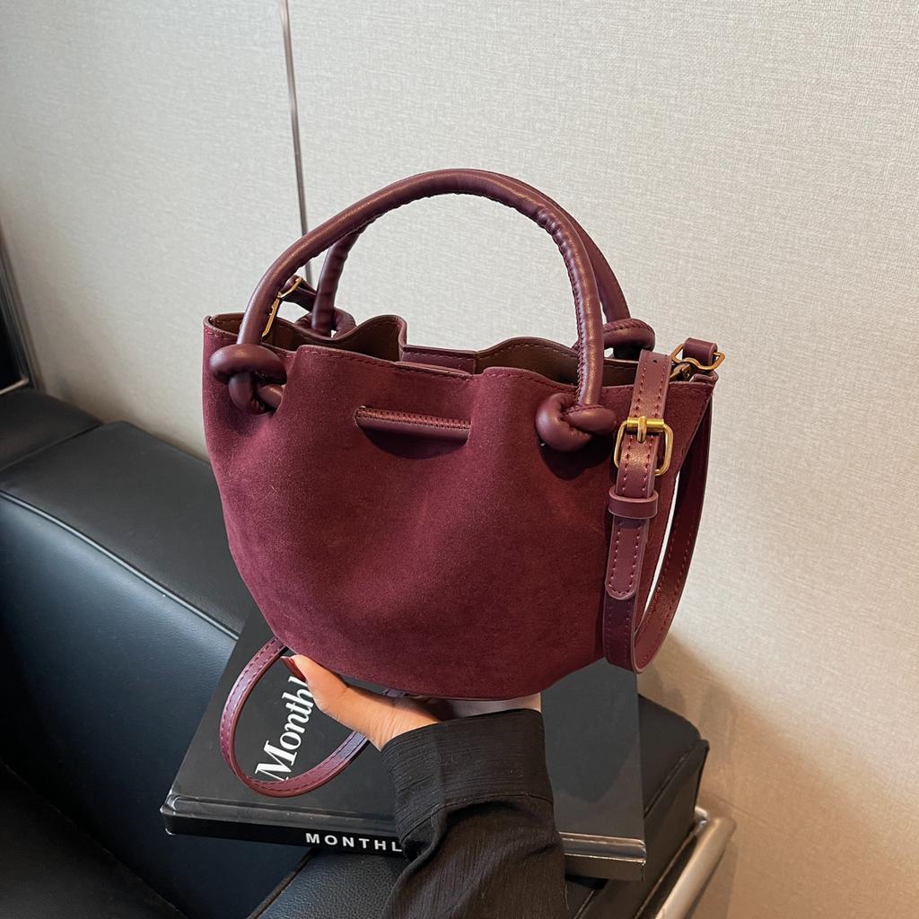 Retro Leather Bag with Ruffles  Fashion Bag with Removable Strap  High-Grade Single Shoulder Bag