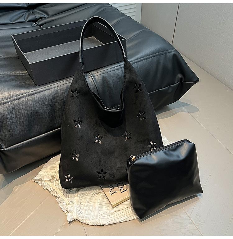 Premium sense retro commuter bag women s 2025 new autumn and winter shoulder bag versatile large capacity underarm tote bag чёрный 2627₽