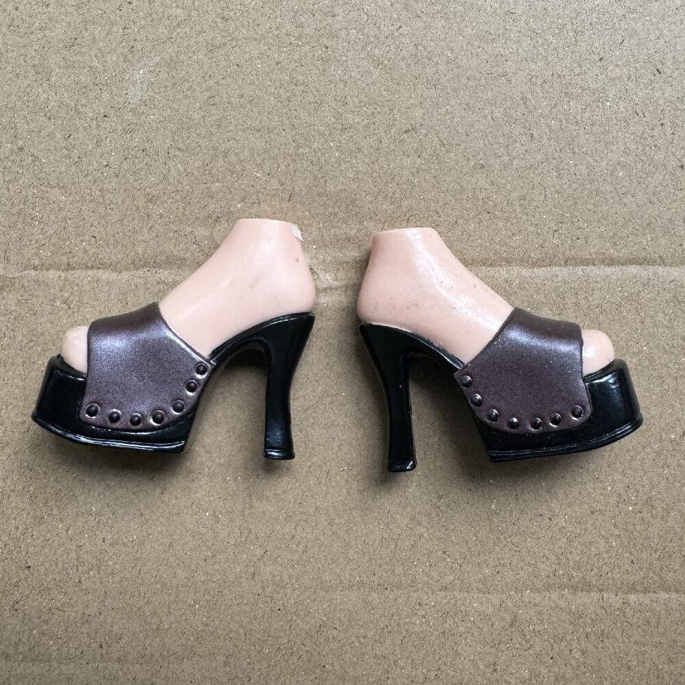 Original Bras Puppenschuhe High Heels Stiefel Lagerware
