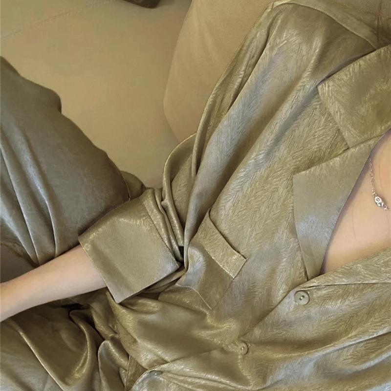 High-end Olive Green Turn-down Collar Cardigan Pajama Set for Women - Autumn Temperament, Long-sleeved Homewear.