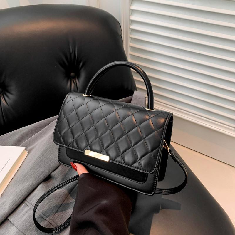 Minimalist Urban Style Pu Material Fashionable Stitching Handbag чёрный