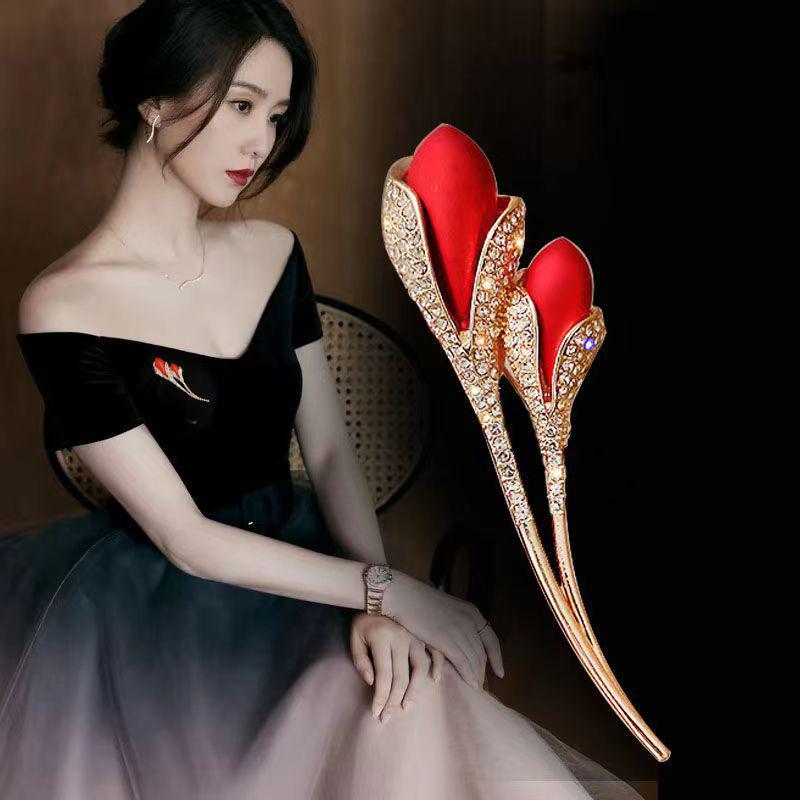 

Брошь-зажим для шелкового шарфа в корейском стиле, с высококачественными стразами и жемчугом