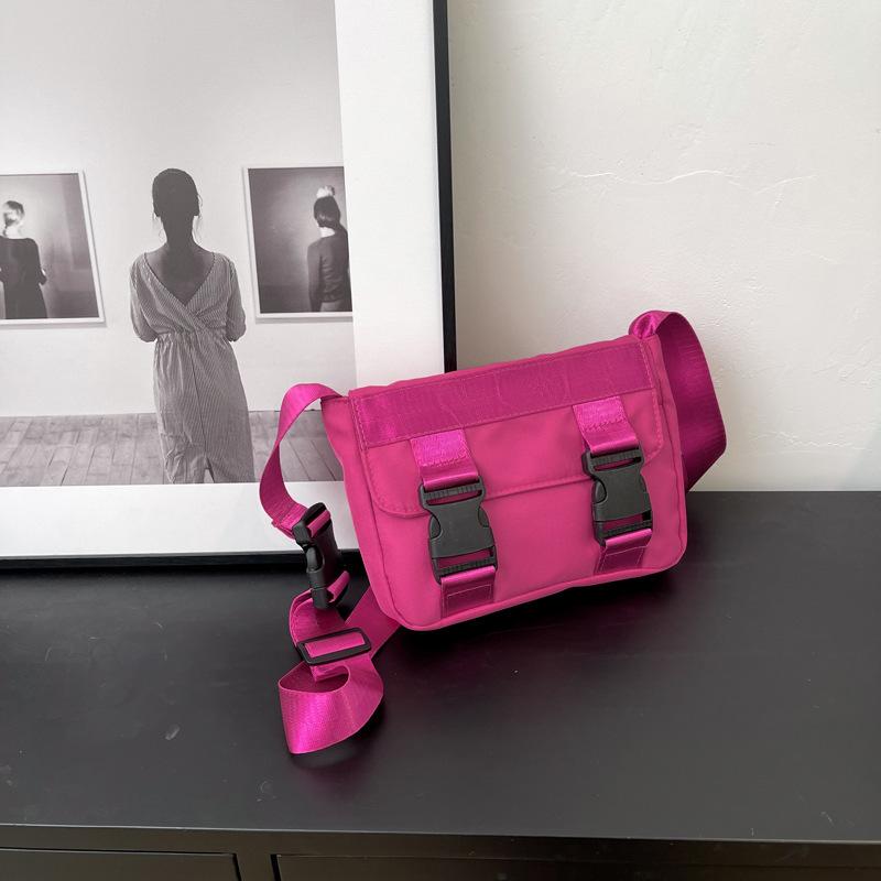 Уличная ретро женская сумка, сумочка 2025, новая, модная, простая сумка-мессенджер, персонализированная, модная, на плечо, сумка-мессенджер розы красного