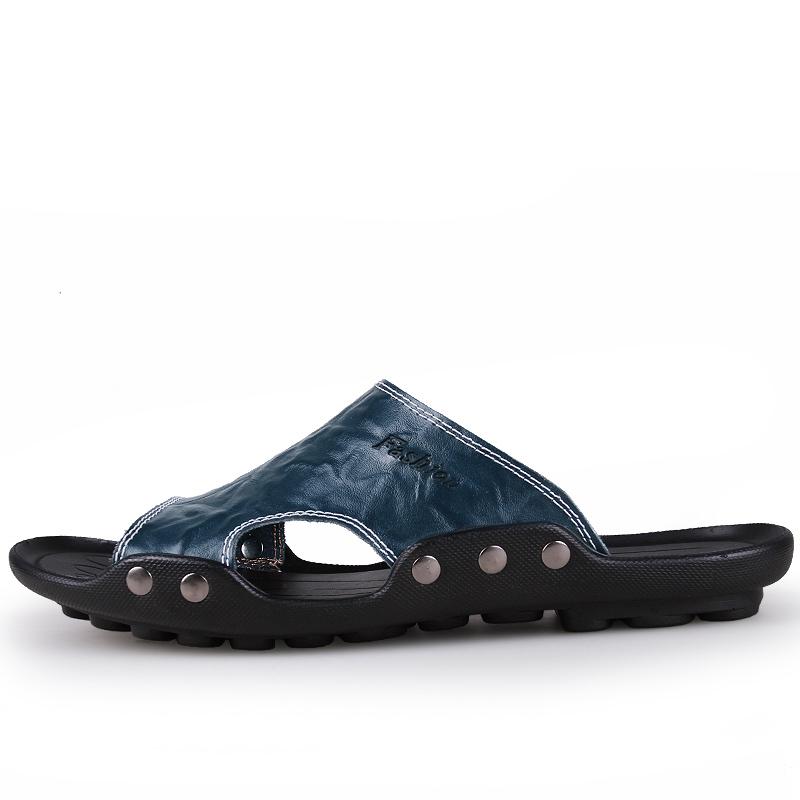 Breathable slip  Slippers for Men  Casual outdoor beach Shoes Comfortable Walking Sandals Men