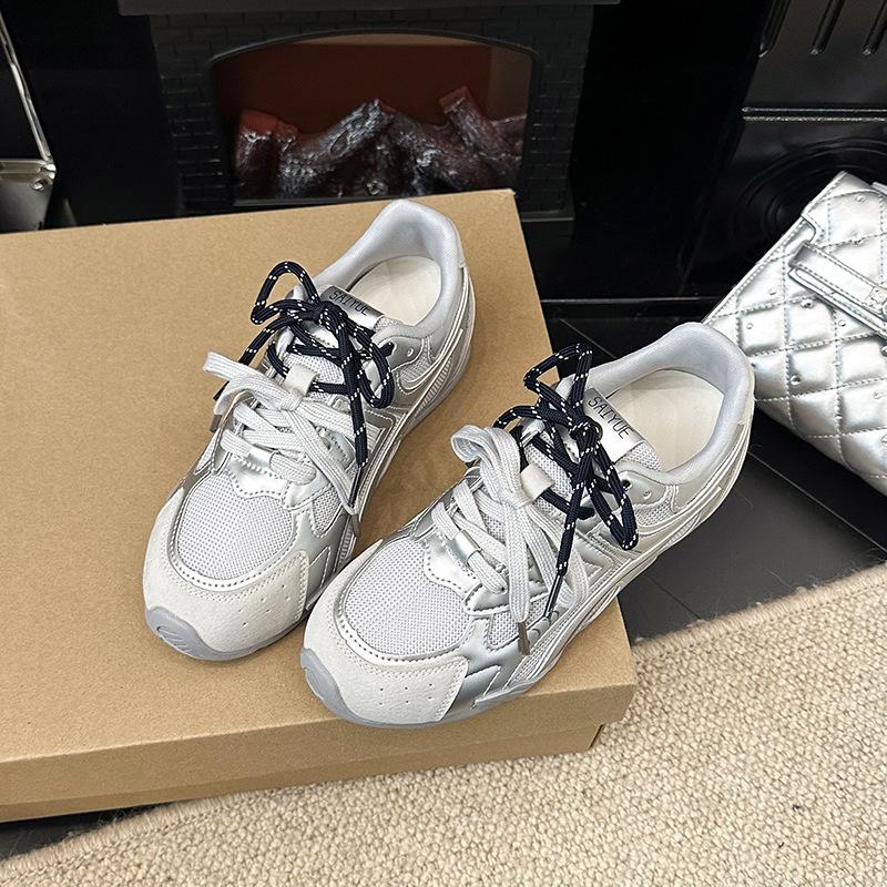 [Fanfna] Dexun Shoes Women's 2025 Autumn New Fashion Versatile Popular Thick-soled Height-increasing Sneakers Forrest Gump Shoes