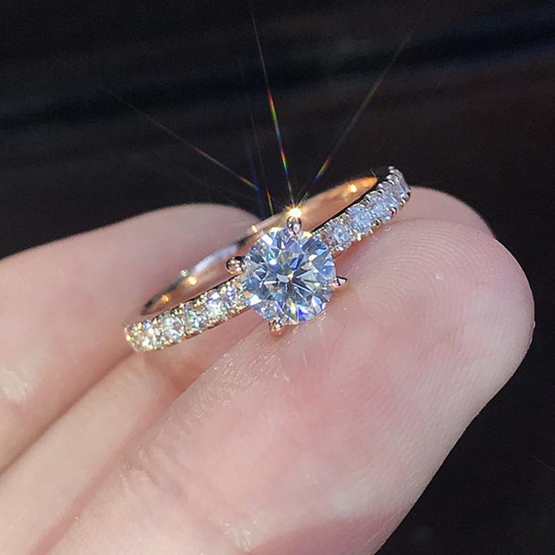 Dazzling Round Geometry Simple copper Rose Gold Color Rings for Women Fashion Metal Inlaid Purple White Stones Ring Jewelry