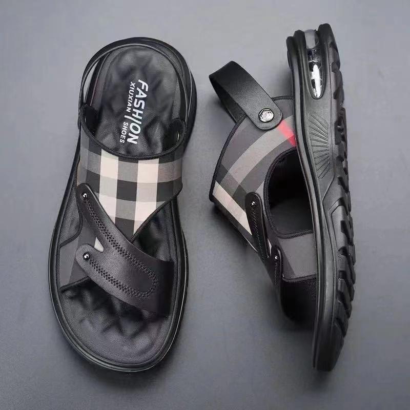 Fashion Men's Sandals 2025 Summer Fashion Beach Shoes Men Driving Outwear Sandals Trendy Leather Soft Sole Anti Slip Man Slippers