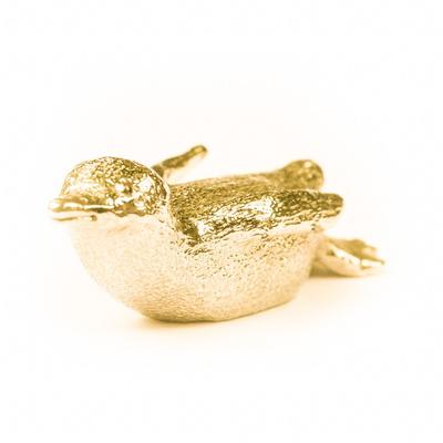 Pinguin, 22 Karat vergoldet, britische Tierkunst-Figurensammlung (Schwimmfigur)