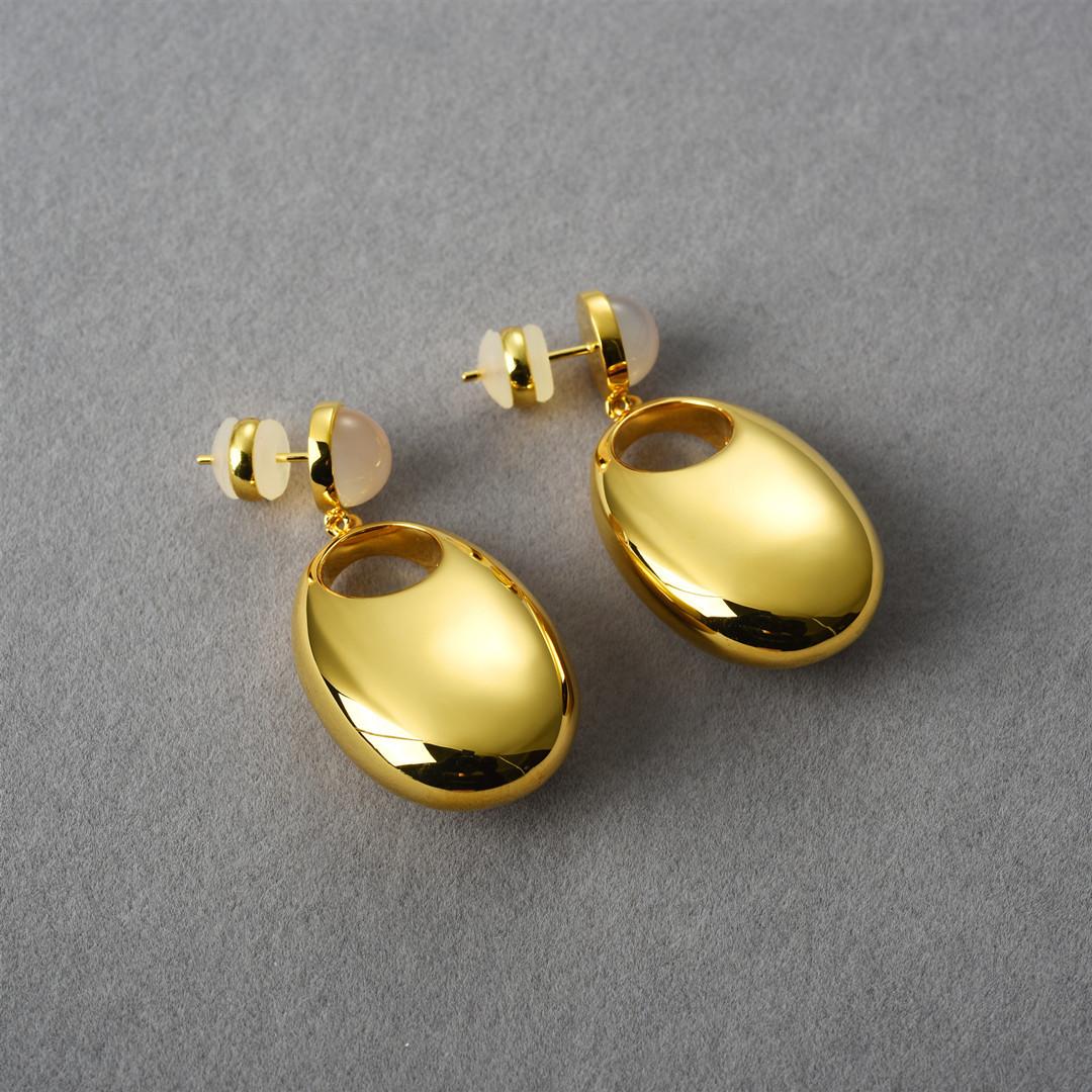 Простые Серьги-Гвоздики Геометрические Овальные Металлические с Инкрустацией Трехмерные Белые Жемчужные Серьги Нишевый Модный Тренд