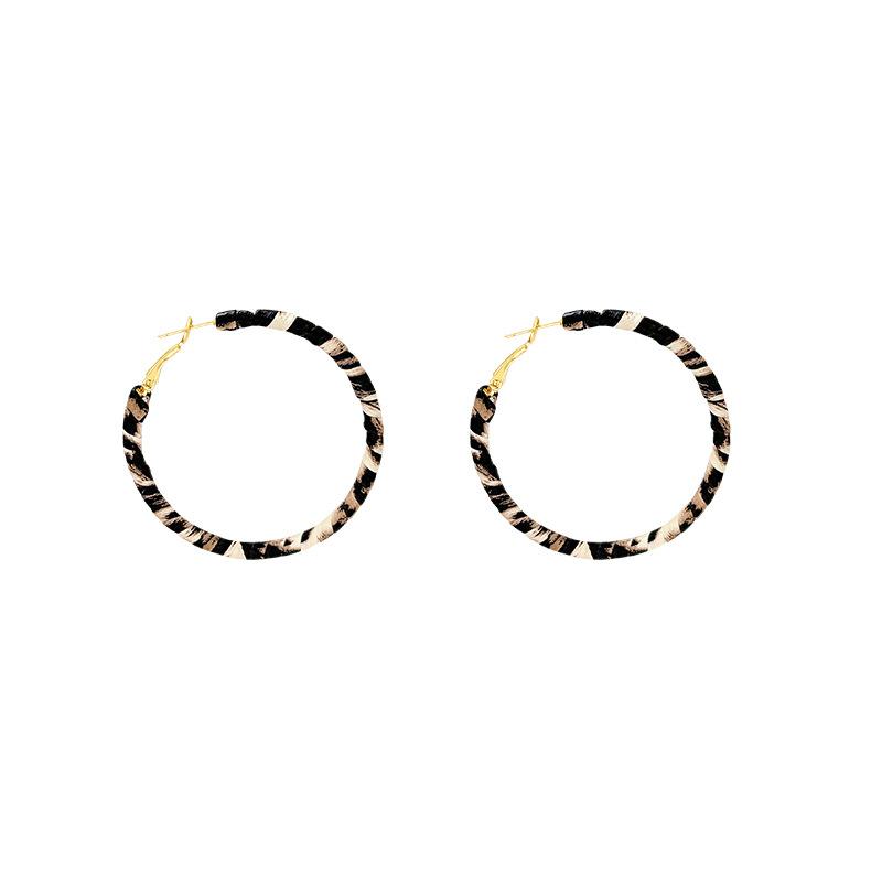European and American exaggerated leopard print circle earrings women's autumn and winter design stud earrings earrings earrings