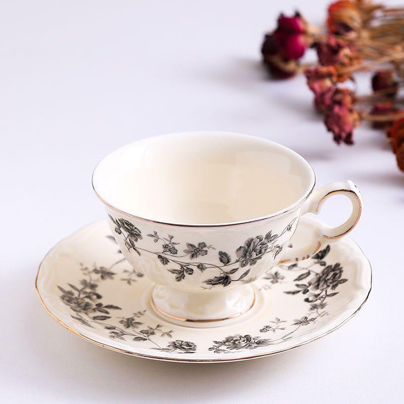 

220ML English Afternoon Tea Cup and Saucer set Elegant Ceramic Coffee Mug Cup Home Office Cafe Restaurant Drinkware Gift