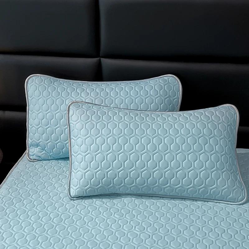 Double-sided Cool Feeling Summer Quilt Set Queen Smooth Ice Silk Cooling Blanket Summer Comforter Fitted Sheet and Pillowcase