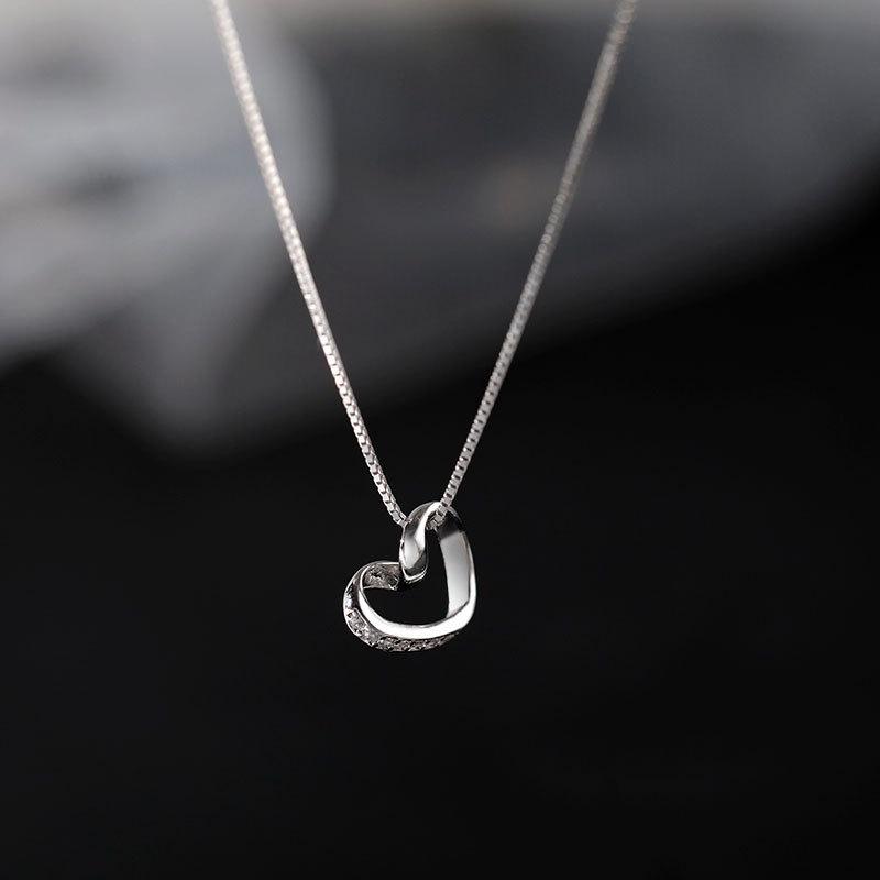 

Ожерелье Love Женское Летнее Легкое Роскошное Нишевое Дизайнерское Цепочка Ключицы серебряный