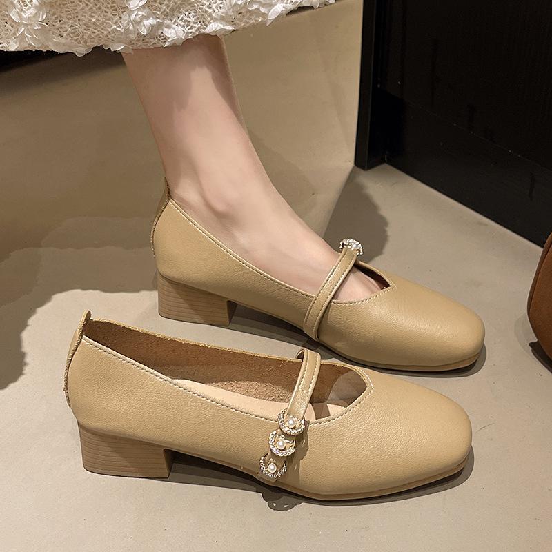 Soft-soled temperament single shoes women's 2025 summer new ladies versatile wind Doudou shoes with skirts low-heeled ladyshoes