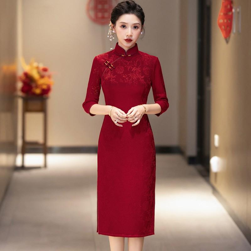 Elegant Chinese-Inspired Long Sleeve Cheongsam Dress Women Vintage Floral Jacquard Mid-Length With Side Slit