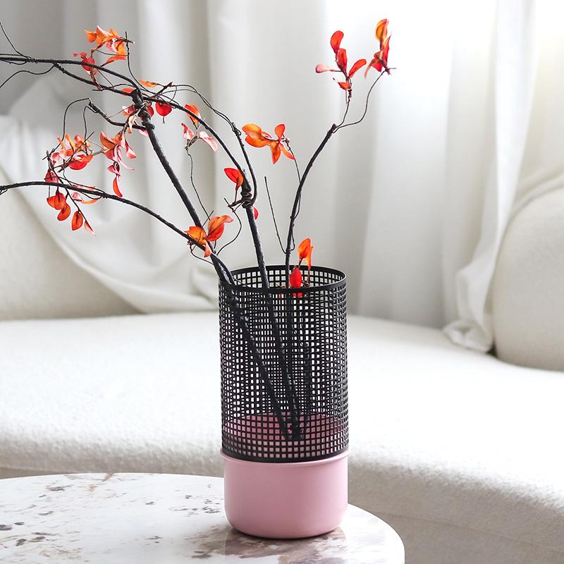 

Простые Современные Металлические Полые Геометрические Вазы для Цветов Сетчатая Ваза Художественные Украшения Офис Продаж Модельная Комната Мягкие Декорации