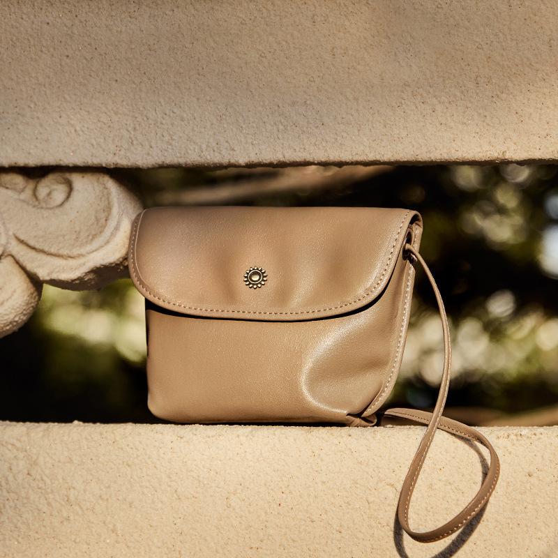 Simple Versatile Genuine Leather Women's Bag 2025 New Fashion Design Single Shoulder Bag Autumn Winter Retro High-end Crossbody Bag