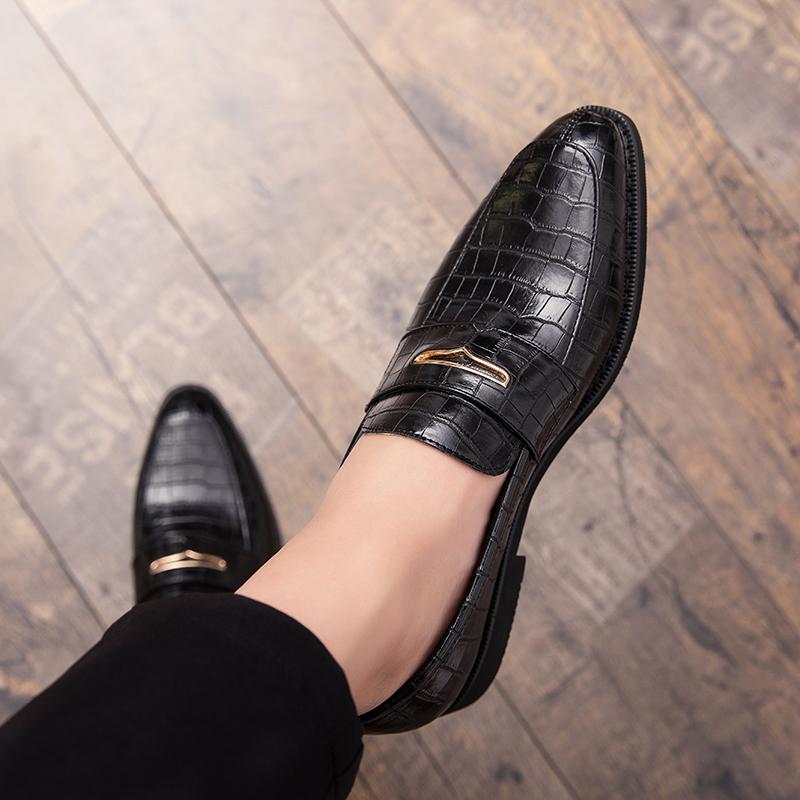 Men's Casual Business Shoes Embossed Leather Mens Classic British Style Horsebit Loafers Moccasins Men Party Wedding Flats