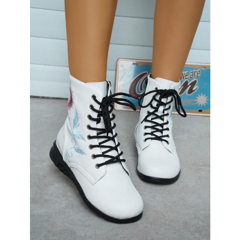 Winter 2024 New Women's Embroidered Short Leather Boots Ankle Flat Shoes Sports Shoes Denim Chelsea Fashion Women's Boots