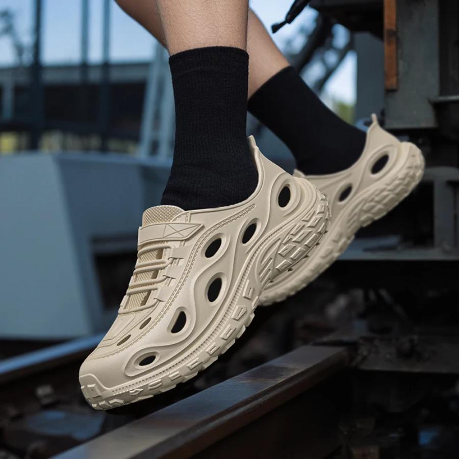 2025 New Summer Men's Super Light Sandals Waterproof Sneakers Slip On EVA Thick Sole Slides Fishing Driving Outdoor Flat Shoes