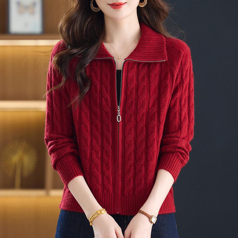 Petite Zipper Knit Lapel Cardigan Coat for Women - Short Style, Suitable for Spring, Autumn, Winter.
