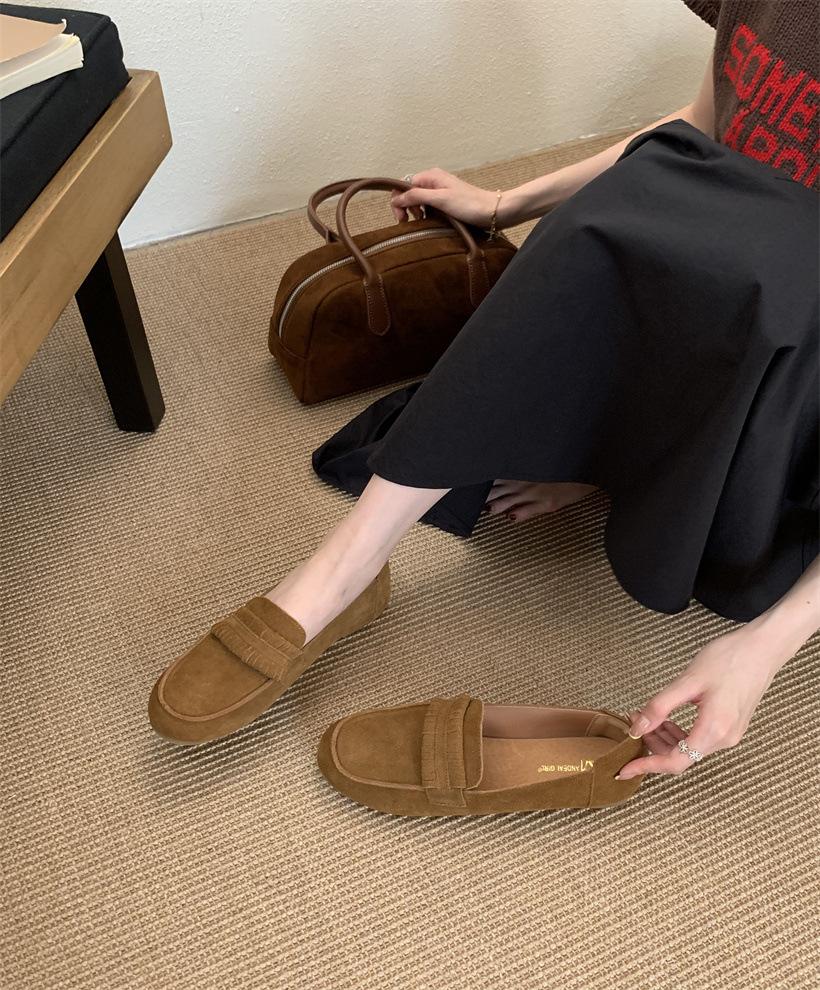 

2025 suede round head flat heels women s comfortable versatile British style loafers 40 светло-коричневого