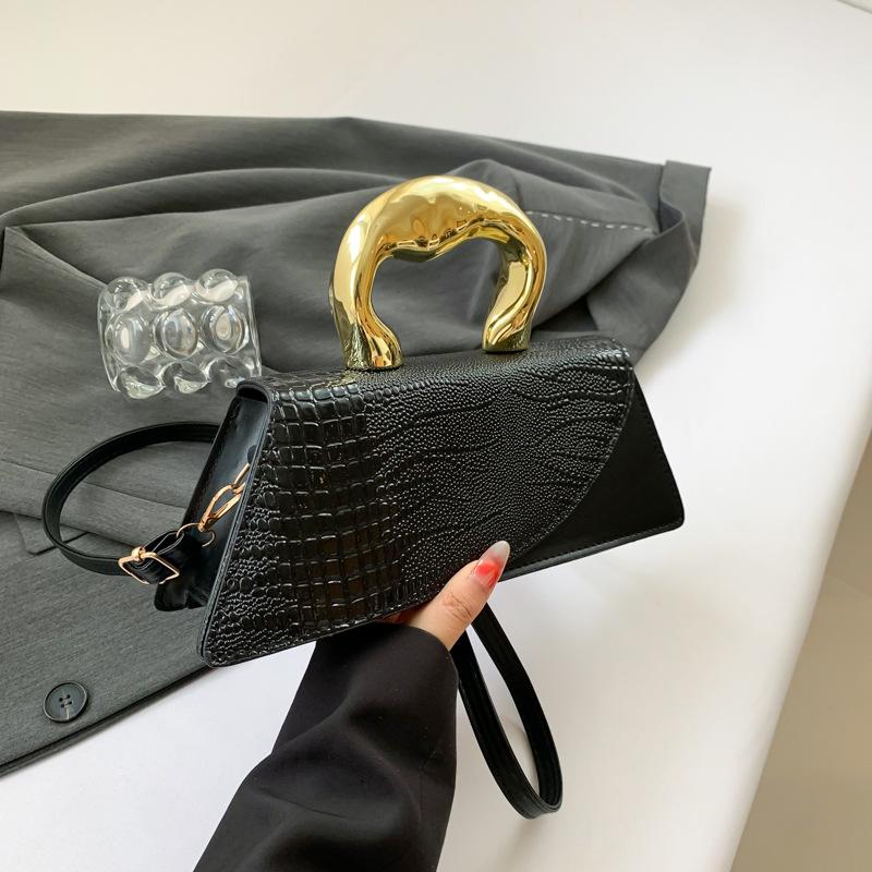 Niche design handbag 2 autumn new high-value temperament personalized high-value shoulder small square bag чёрный