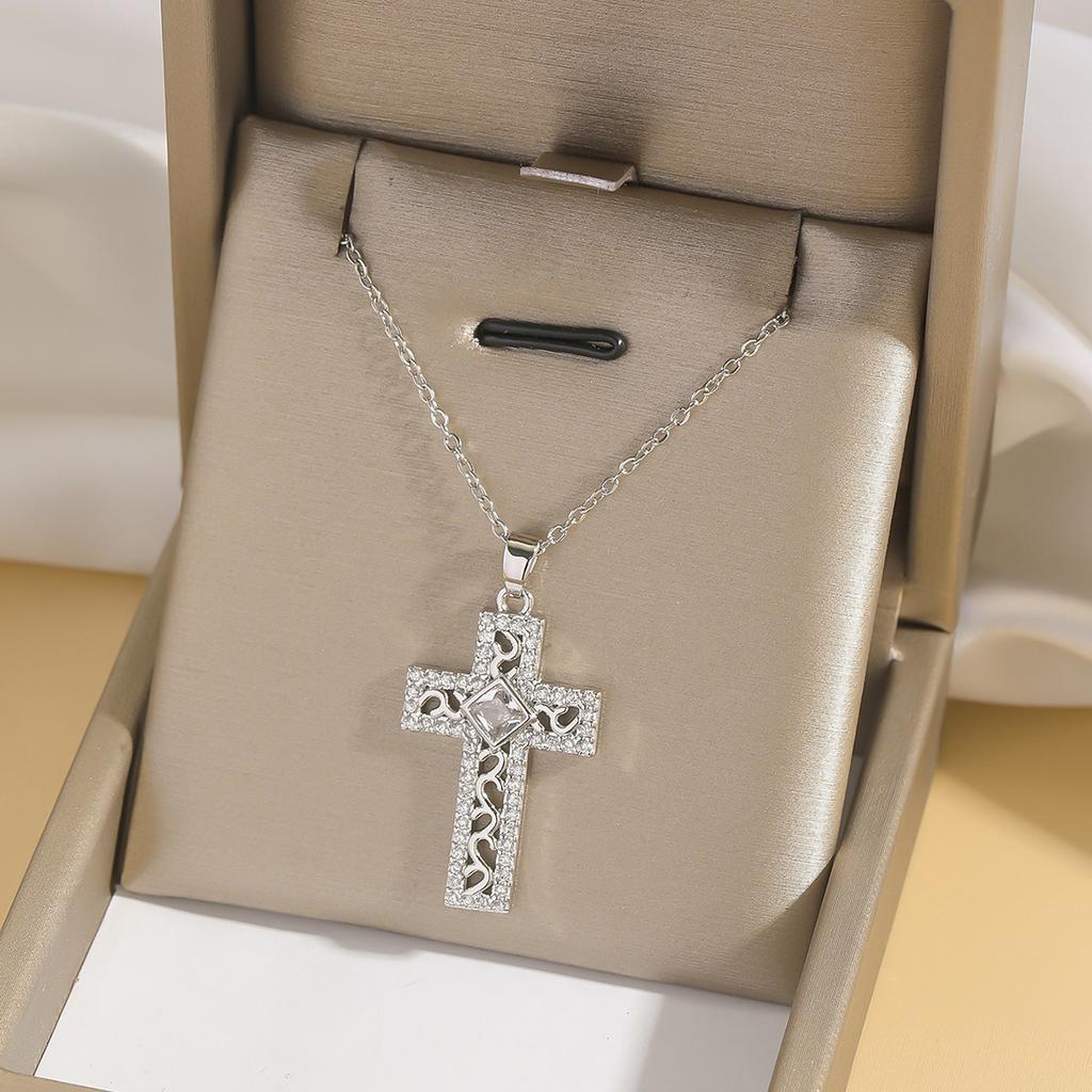 Hip Hop Cool Zircon Cross Necklaces for Women Men Fashion Stainless Steel Chains Shiny Cross Collar Jewelry Accessories Gifts