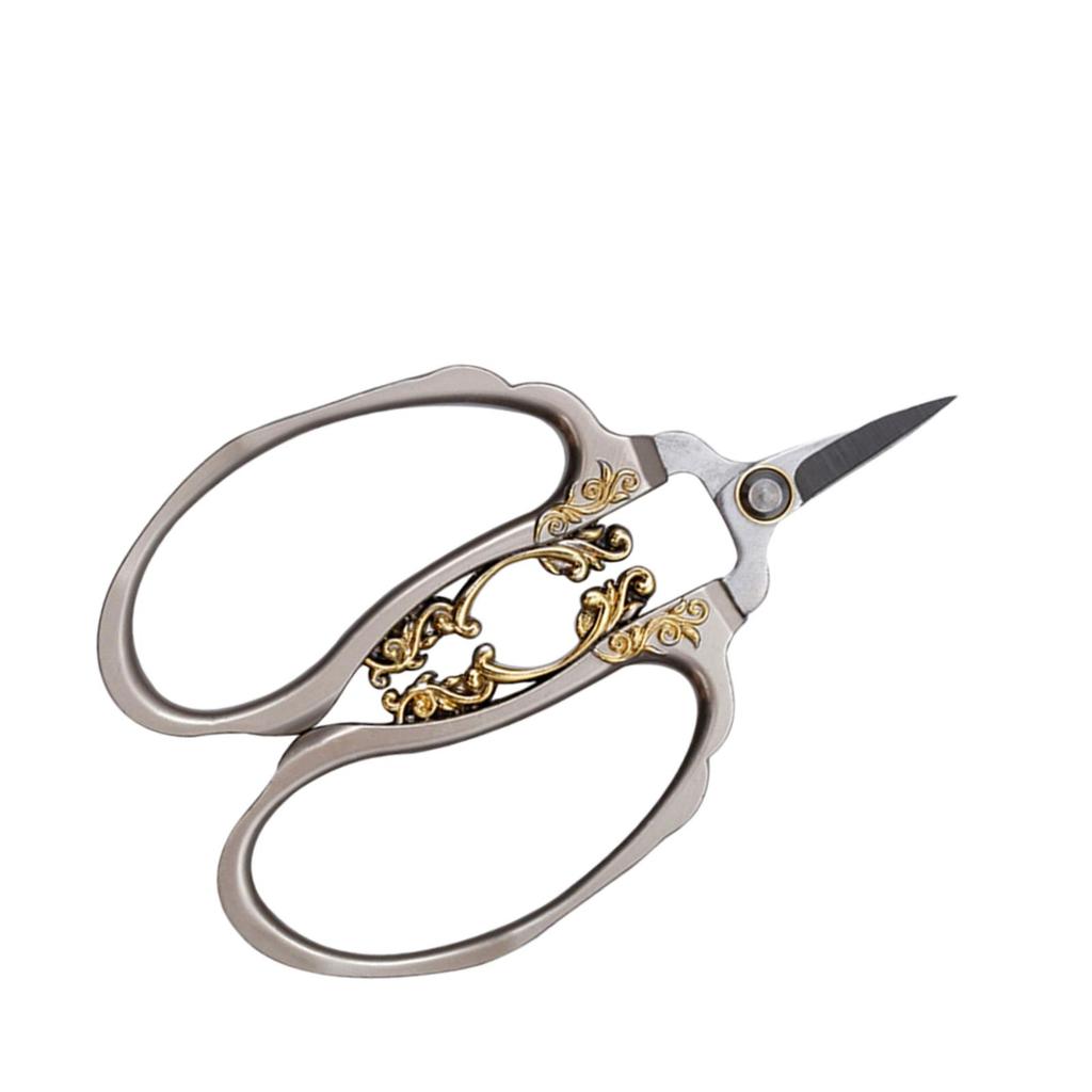 Retro Style Sewing Scissors Art Work Crafting Tool Shears Needlework Threading Stitch Tailor