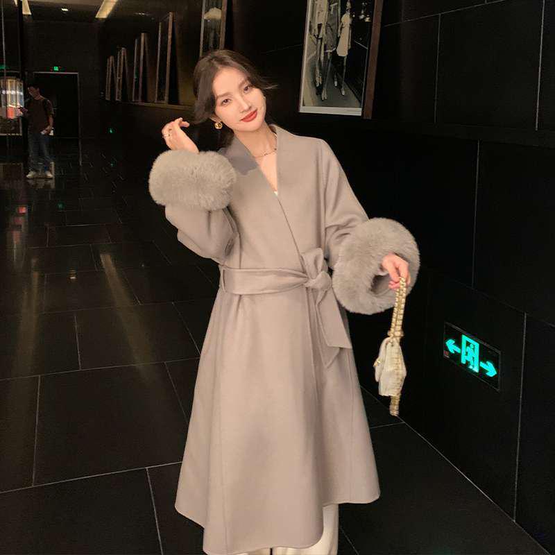 Women's Mid-Length Double-Faced Cashmere Coat with Fox Fur Cuffs for 2025 Autumn/Winter